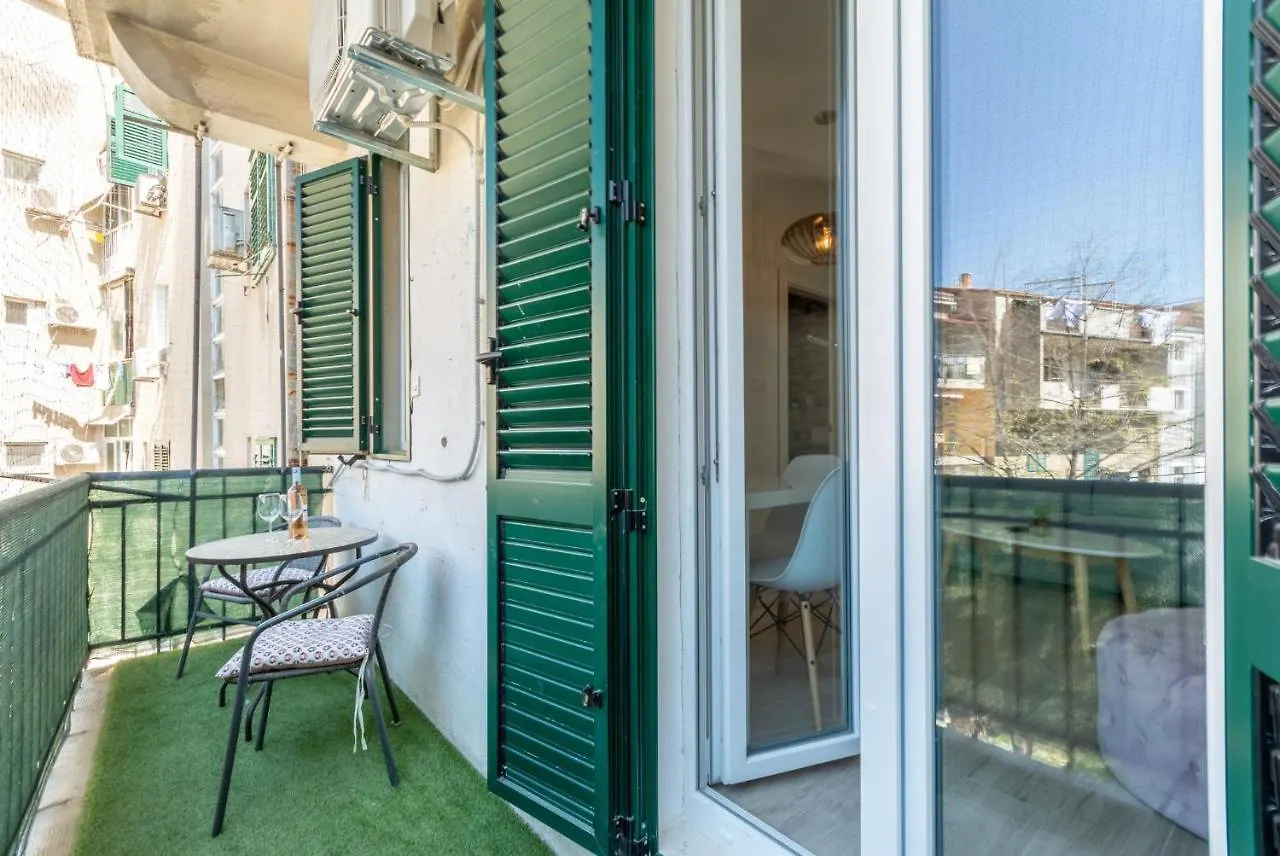 Studios & Room Poesia Split Gasthuis